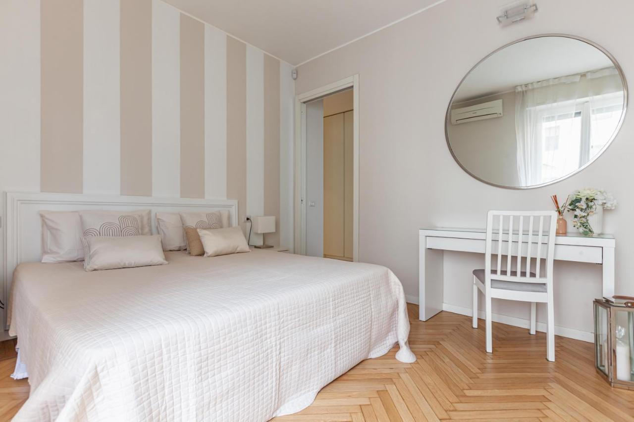 Bright Apt In Milano Citta Studi - 2 Balconies المظهر الخارجي الصورة